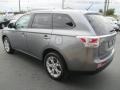 2014 Mercury Gray Metallic Mitsubishi Outlander SE S-AWC  photo #5