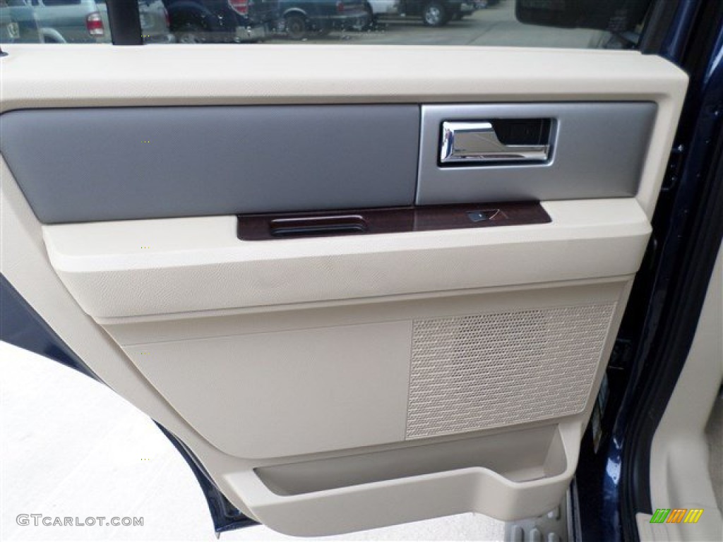 2014 Ford Expedition XLT Door Panel Photos
