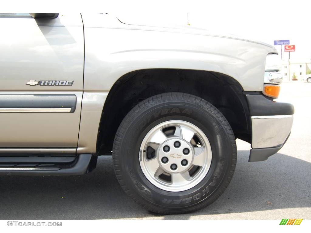 2003 Tahoe LS - Light Pewter Metallic / Tan/Neutral photo #6