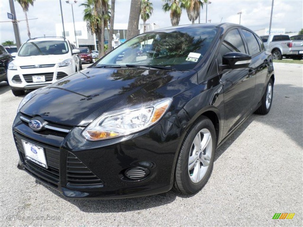 2014 Focus SE Hatchback - Tuxedo Black / Charcoal Black photo #1