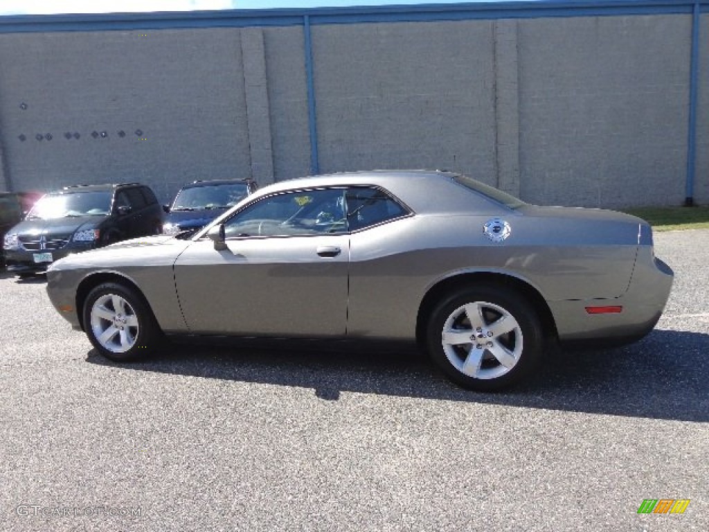 2011 Challenger SE - Tungsten Metallic / Dark Slate Gray photo #9