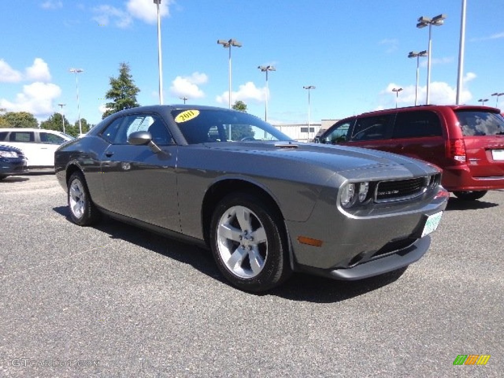 2011 Challenger SE - Tungsten Metallic / Dark Slate Gray photo #14