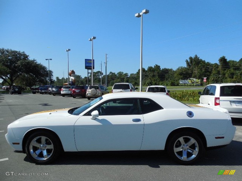 2013 Challenger SXT Plus - Bright White / Dark Slate Gray photo #2