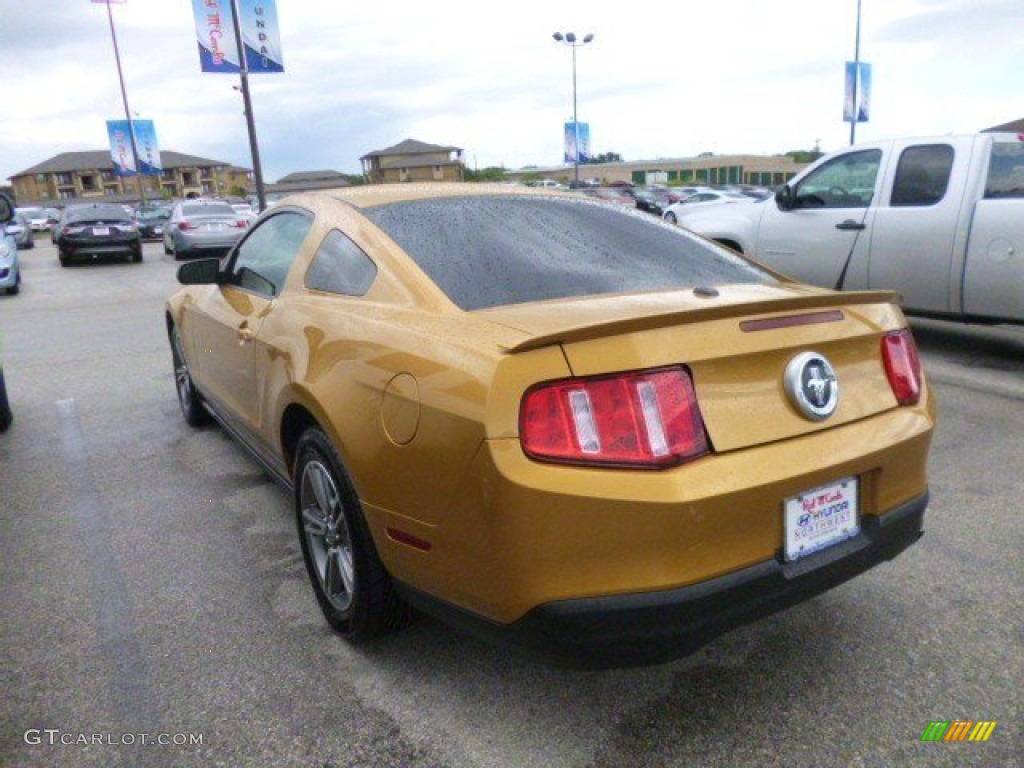 2010 Mustang V6 Premium Coupe - Sunset Gold Metallic / Charcoal Black photo #7