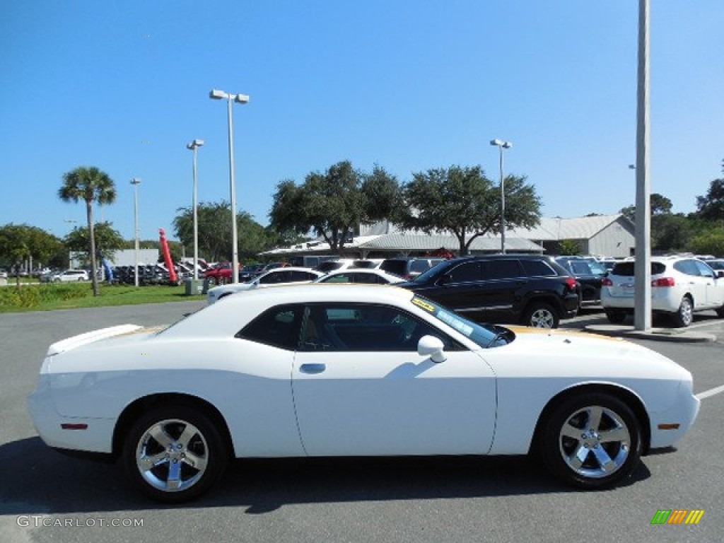 2013 Challenger SXT Plus - Bright White / Dark Slate Gray photo #9