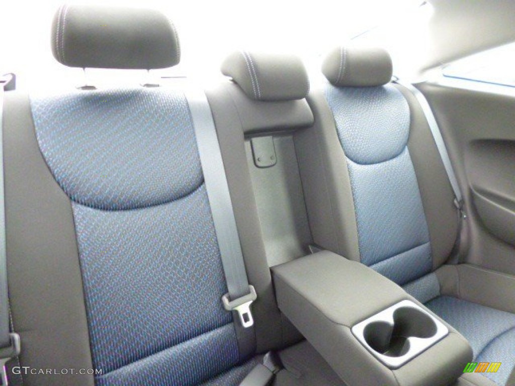2013 Elantra Coupe GS - Shimmering Air Silver / Blue photo #15