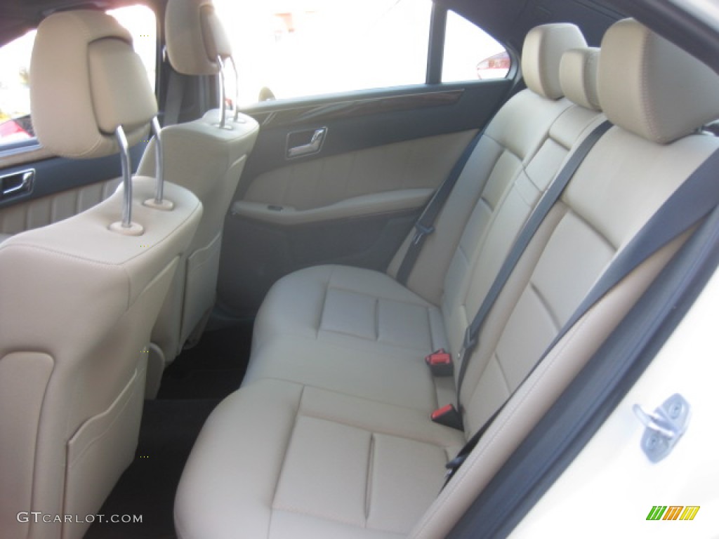 2011 E 350 BlueTEC Sedan - Arctic White / Almond/Mocha photo #20