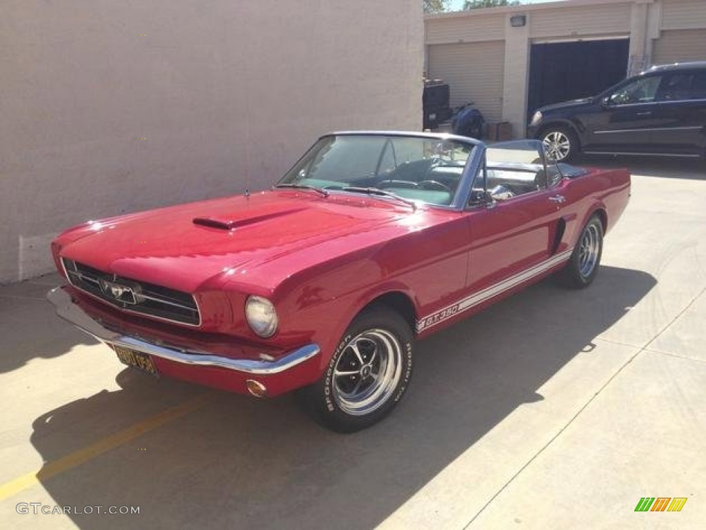 Candyapple Red Ford Mustang
