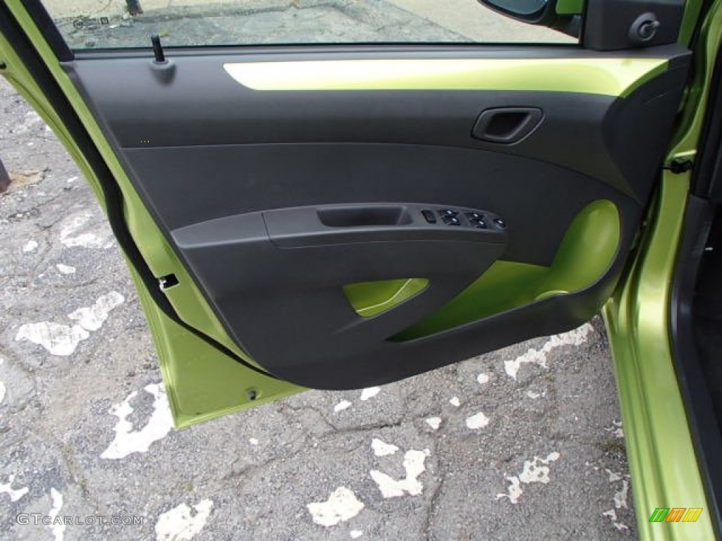 2013 Chevrolet Spark LS Door Panel Photos