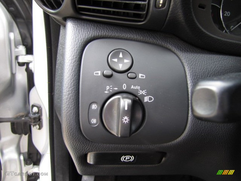 2006 Mercedes-Benz C 280 Luxury Controls Photo #86292432