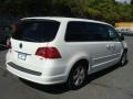 2009 Calla Lilly White Volkswagen Routan SE  photo #4