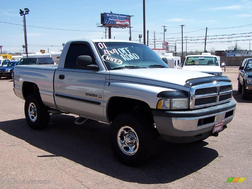 2001 Ram 1500 ST Regular Cab 4x4 - Bright Silver Metallic / Mist Gray photo #2