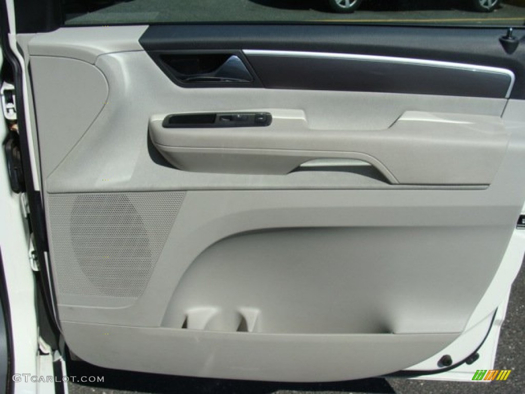 2009 Routan SE - Calla Lilly White / Aero Grey photo #21