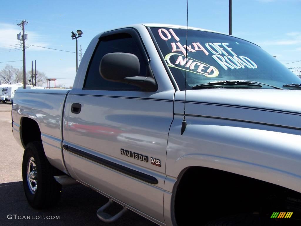 2001 Ram 1500 ST Regular Cab 4x4 - Bright Silver Metallic / Mist Gray photo #11