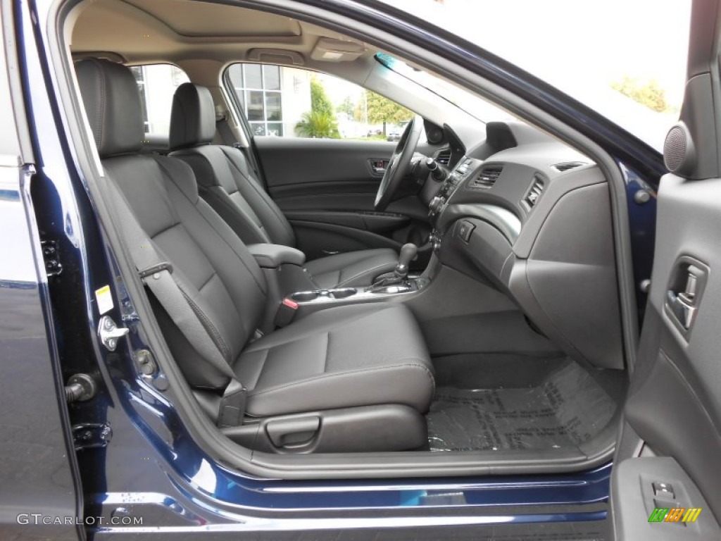 2013 Acura ILX 2.4L Front Seat Photos