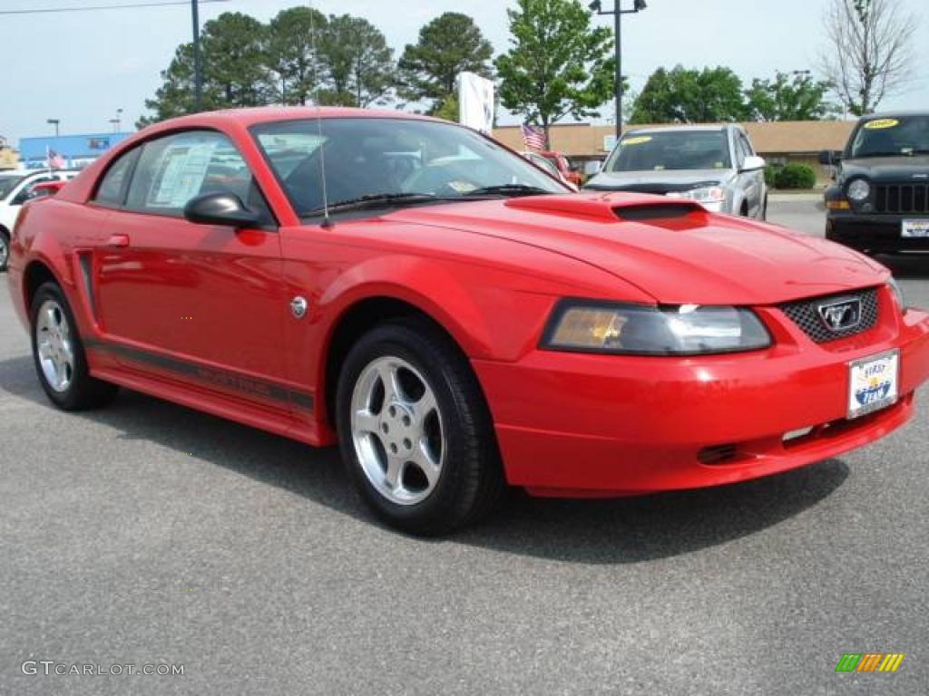 2004 Mustang V6 Coupe - Torch Red / Medium Graphite photo #8
