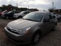 Vapor Silver Metallic 2008 Ford Focus SE Coupe