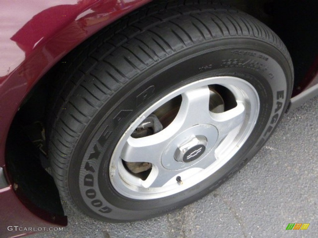 2003 Impala  - Berry Red Metallic / Medium Gray photo #9