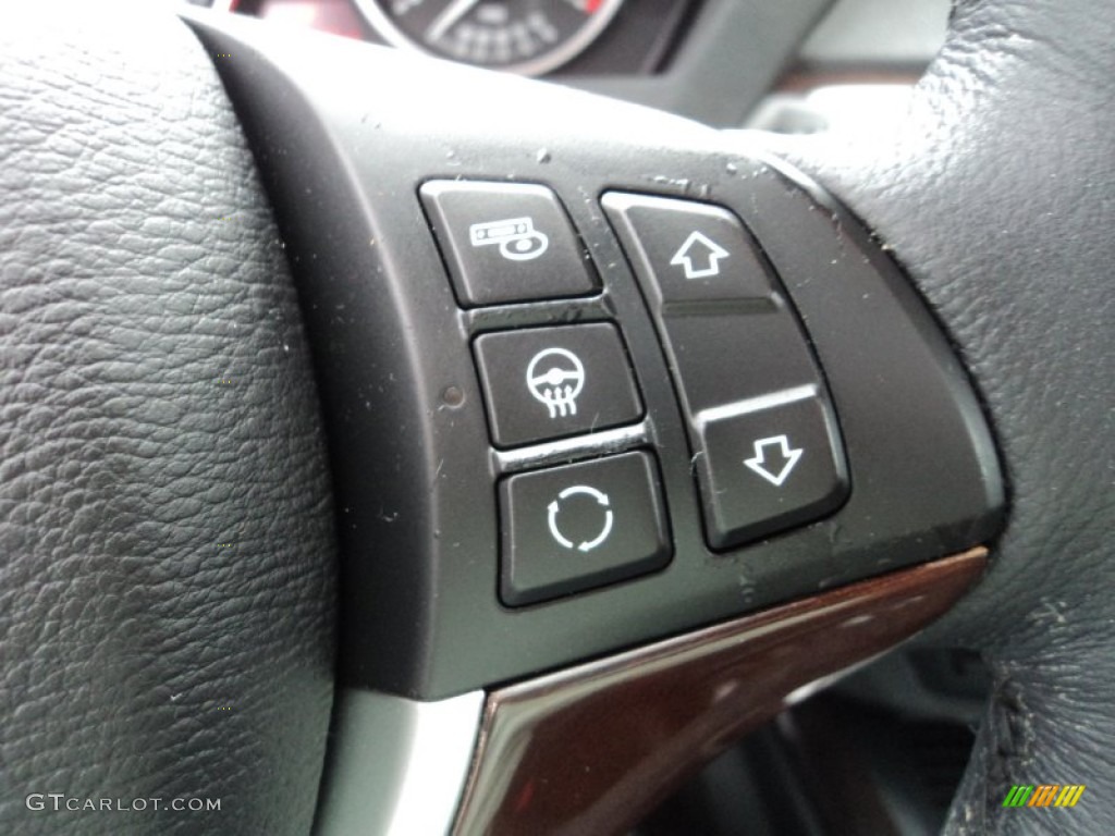 2011 BMW X5 xDrive 50i Controls Photo #86301171