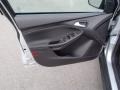 Ingot Silver - Focus SE Hatchback Photo No. 11
