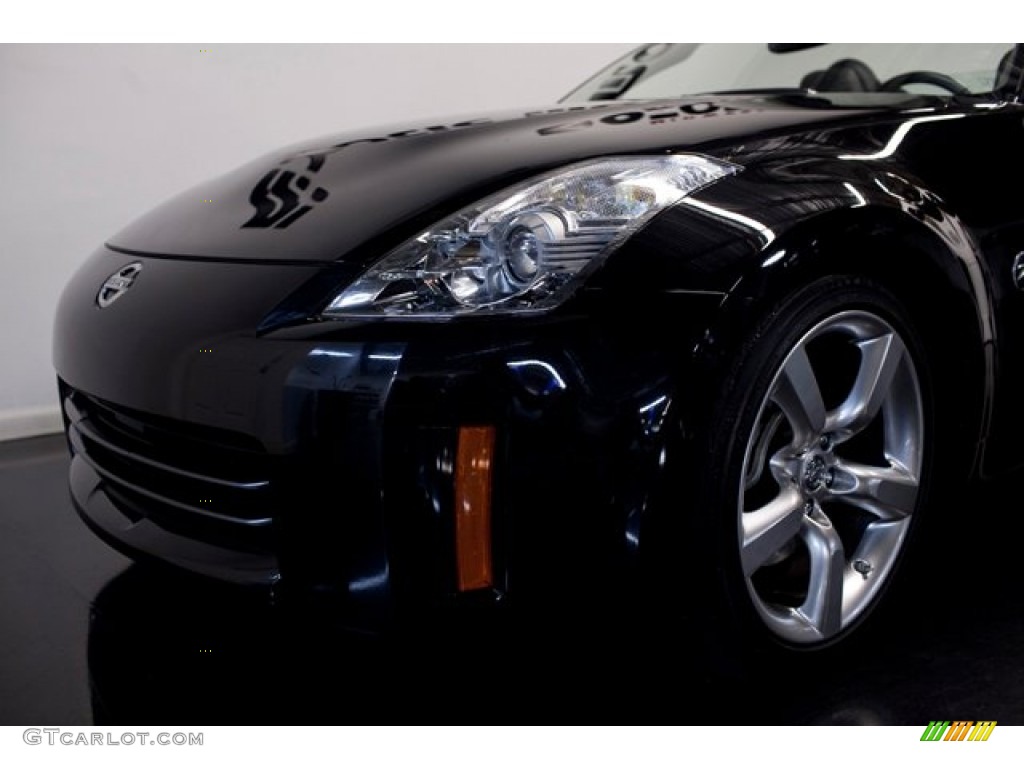 2008 350Z Touring Roadster - Magnetic Black / Charcoal photo #19