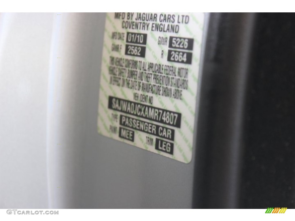 2010 XF Color Code MEE for Liquid Silver Metallic Photo #86303214