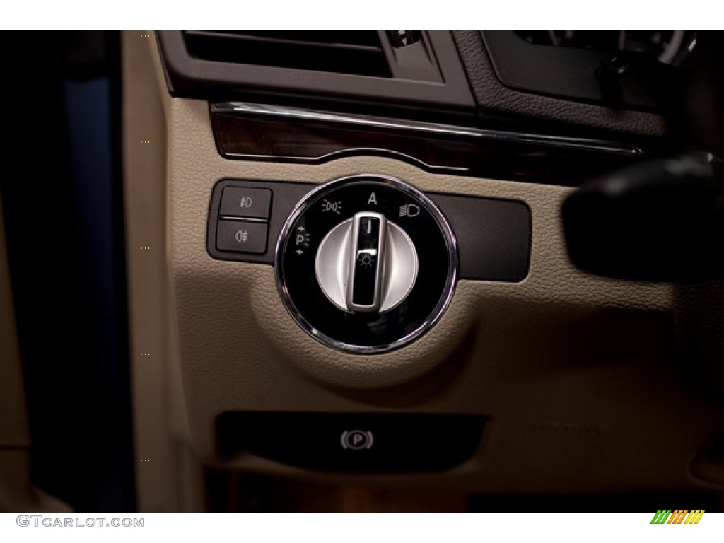 2011 Mercedes-Benz E 350 Cabriolet Controls Photo #86304258