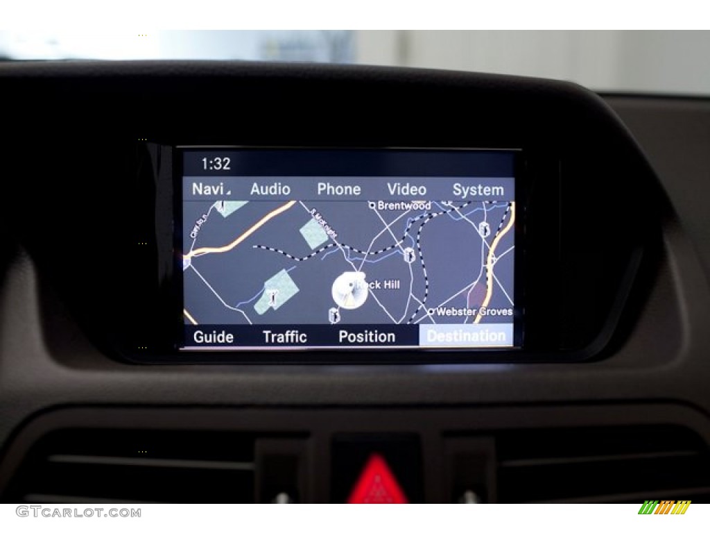2011 Mercedes-Benz E 350 Cabriolet Navigation Photos