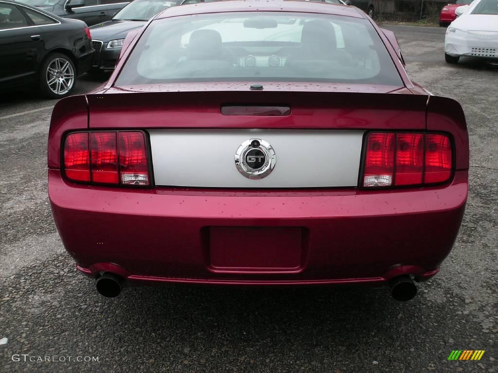 2007 Mustang GT Premium Coupe - Redfire Metallic / Dark Charcoal photo #10