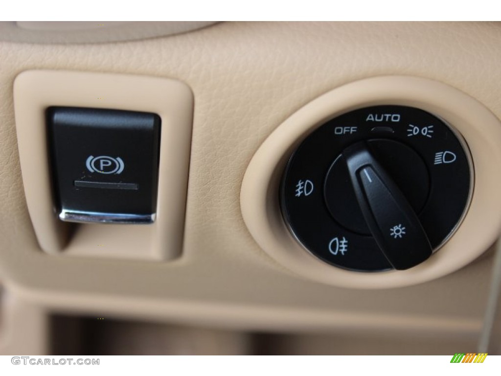 2014 Porsche Cayenne Standard Cayenne Model Controls Photo #86309463