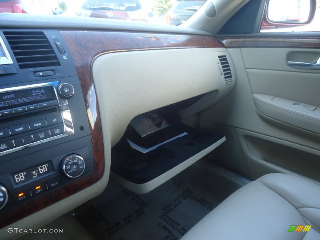 2006 DTS Luxury - Crimson Pearl / Cashmere photo #30