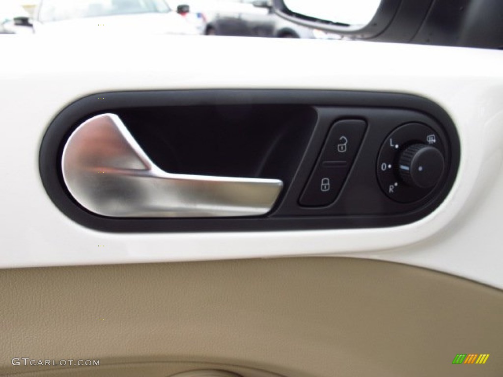 2014 Volkswagen Beetle 2.5L Controls Photo #86312460