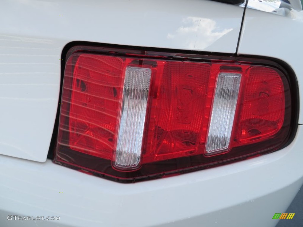 2011 Mustang GT Premium Coupe - Performance White / Charcoal Black photo #16