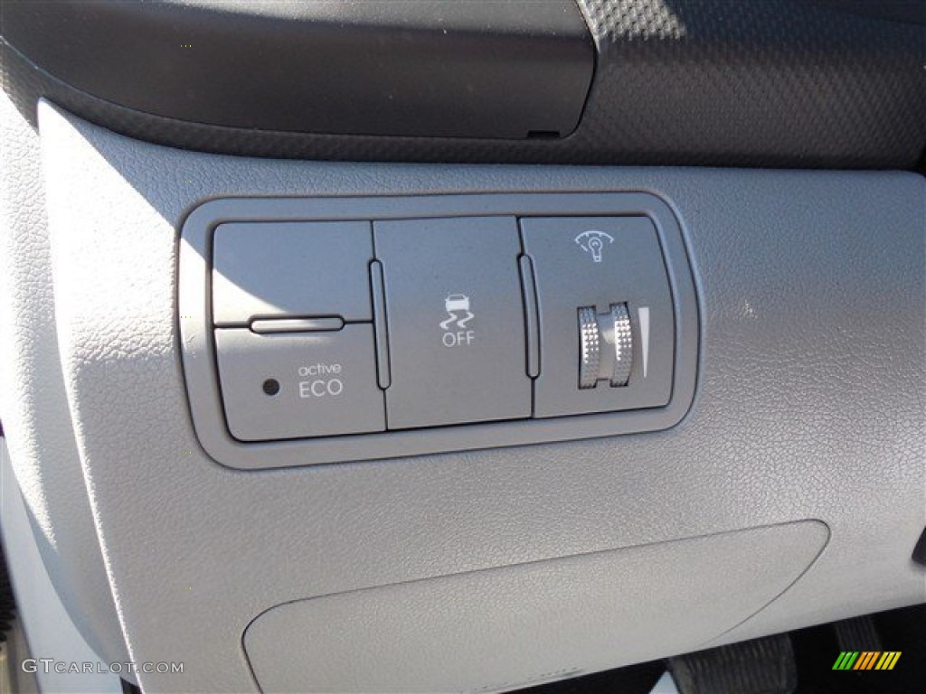 2012 Accent GLS 4 Door - Ironman Silver / Gray photo #17