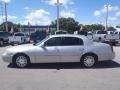 Silver Birch Metallic - Town Car Executive Photo No. 3