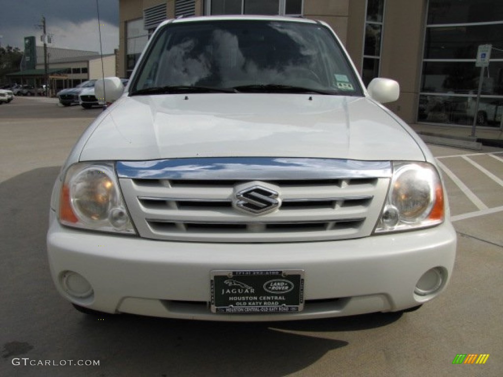2005 XL7 LX 4WD - White Pearl / Beige photo #6