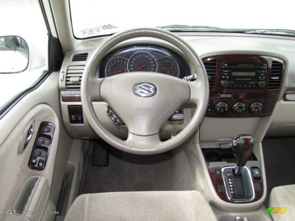 2005 XL7 LX 4WD - White Pearl / Beige photo #19