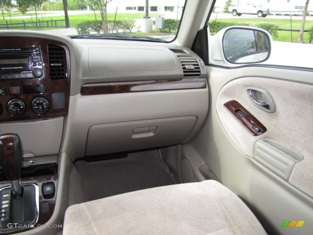 2005 XL7 LX 4WD - White Pearl / Beige photo #20