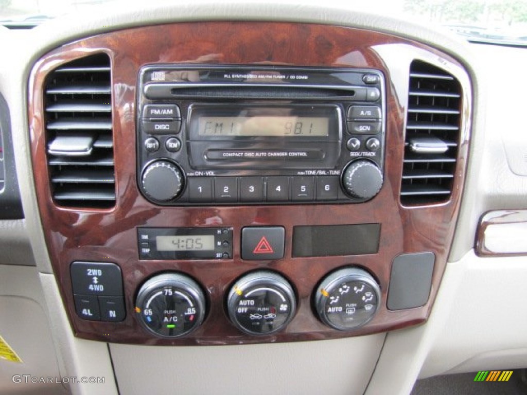 2005 XL7 LX 4WD - White Pearl / Beige photo #25