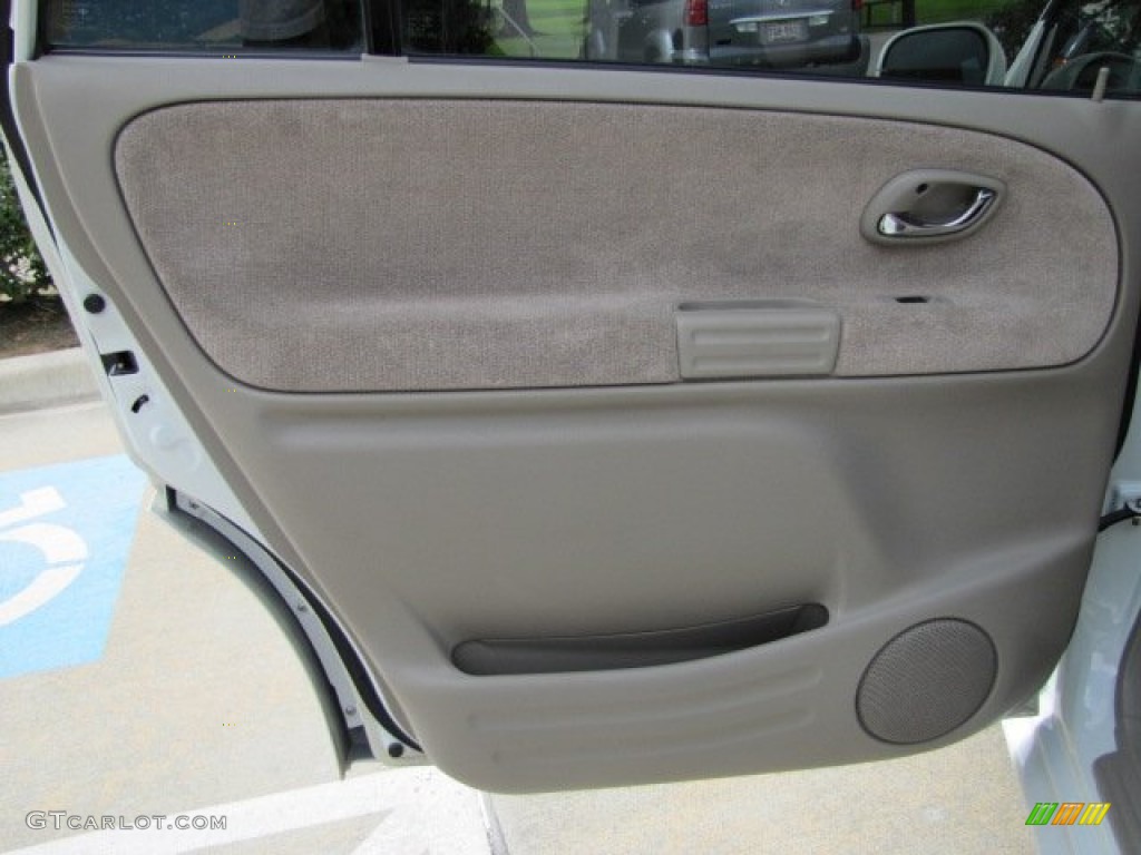 2005 XL7 LX 4WD - White Pearl / Beige photo #28