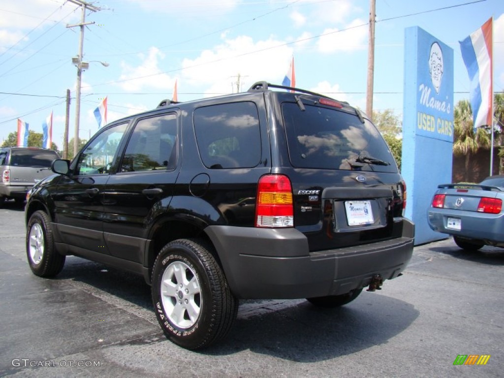 2005 Escape XLT V6 - Black / Medium/Dark Flint Grey photo #6