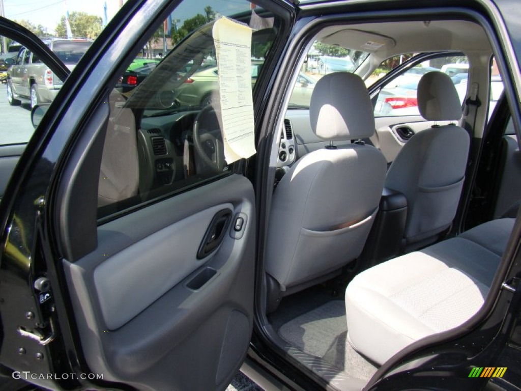 2005 Escape XLT V6 - Black / Medium/Dark Flint Grey photo #11