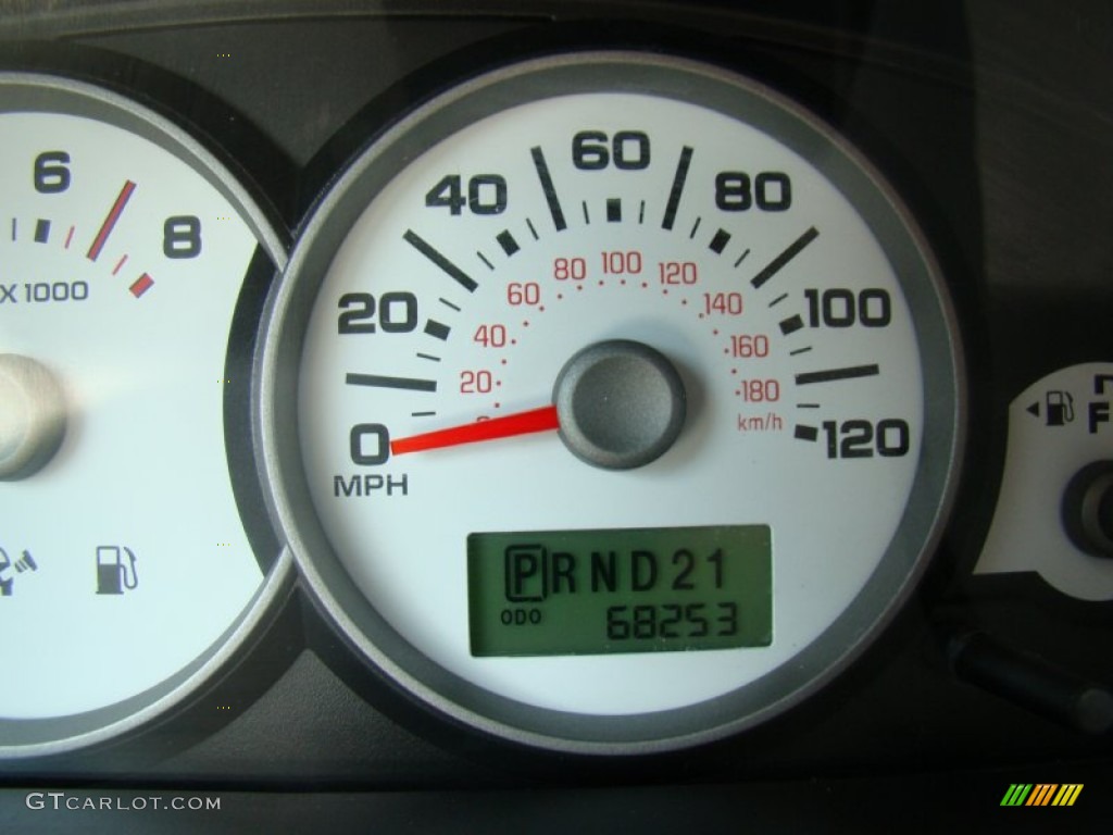 2005 Escape XLT V6 - Black / Medium/Dark Flint Grey photo #22