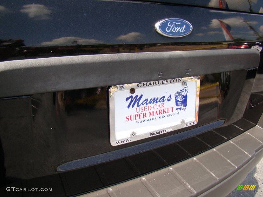 2005 Escape XLT V6 - Black / Medium/Dark Flint Grey photo #32