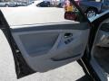 Black - Camry  Photo No. 10