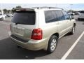 2001 Vintage Gold Metallic Toyota Highlander V6 4WD  photo #2