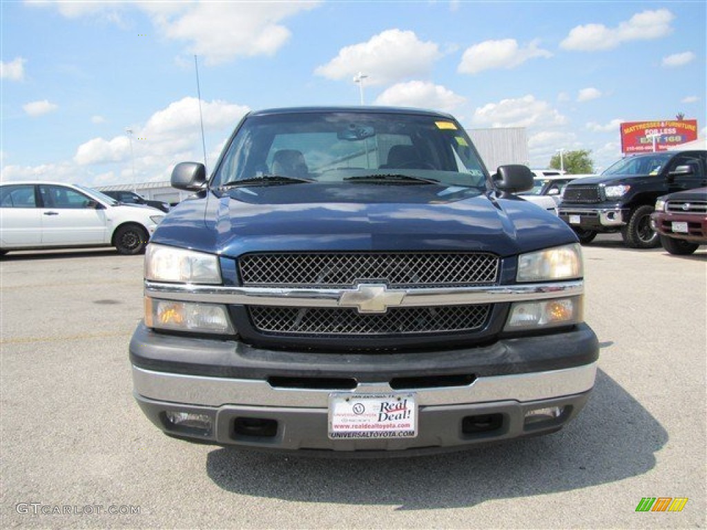 2005 Silverado 1500 LS Crew Cab - Dark Blue Metallic / Medium Gray photo #2