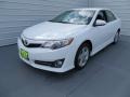 Super White - Camry SE Photo No. 7