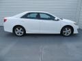 Super White - Camry SE Photo No. 19