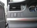 Super White - Camry SE Photo No. 42